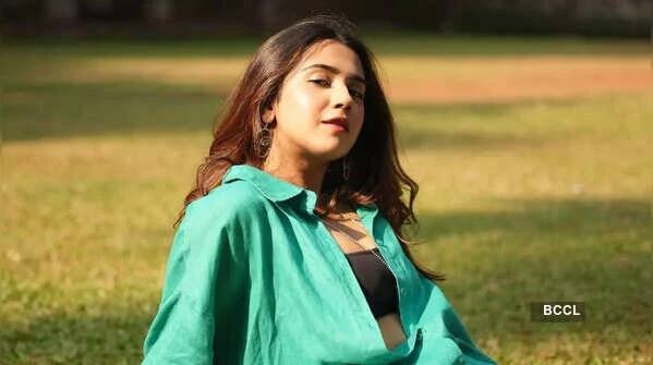 Her First Audition and Rs 7000 Paycheck