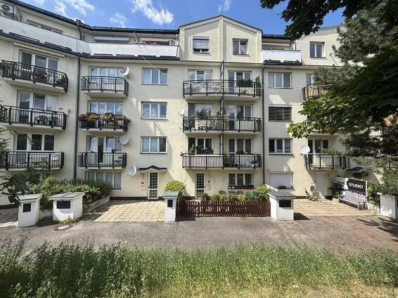Prodej bytu 3+kk v osobním vlastnictví 90 m², Praha 5 - Zbraslav | Reality RE/MAX