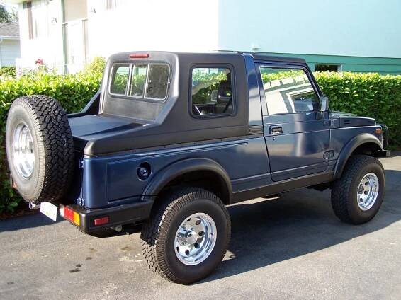 Suzuki Samurai LWB Hardtop 2-Piece Removable Top (1986-1995) - Image 2