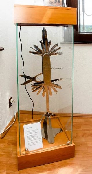 Muzeum nožířské tradice | Mikov s.r.o. Mikulášovice. Výrobky značek Mikov a RON