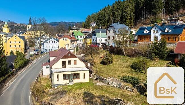 Prodej RD se 2 byty, garáží a zahradou v Jizerských horách - Janov nad Nisou | Reality.iDNES.cz 