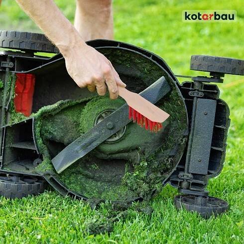 KARTÁČ 300 MM PRO ČIŠTĚNÍ A ODSTRAŇOVÁNÍ TRÁVY ZEMĚ Z SEKAČKY NA TRÁVU Kód výrobce N701