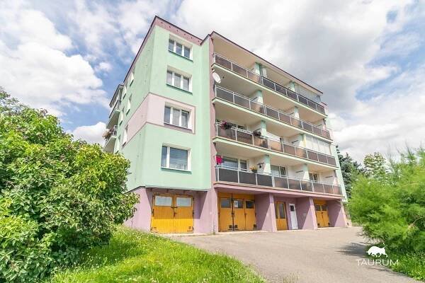 Pronájem bytu 3+1, 72 m2, Plzeň, ulice Komenského, okres Plzeň-město
