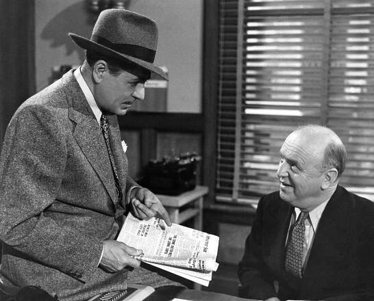 CRIME DOCTOR'S MAN HUNT, from left, Warner Baxter, William Frawley, 1946