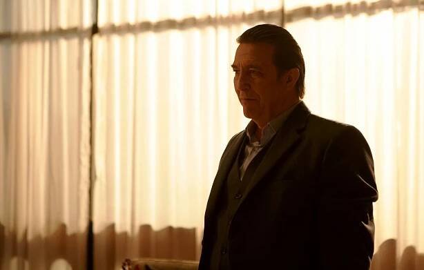 Zamčený pokoj - Z filmu - Ciarán Hinds
