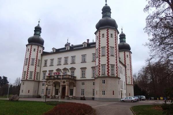 Vrchlabí - městský úřad foto 1