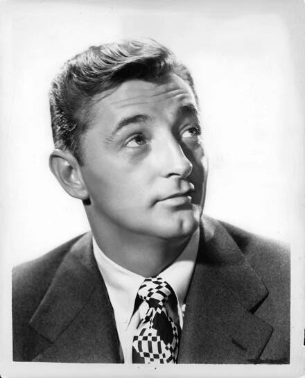 Robert Mitchum, Archive Photos | Plakáty, Obrazy a Fototapety na zeď | Posters.cz
