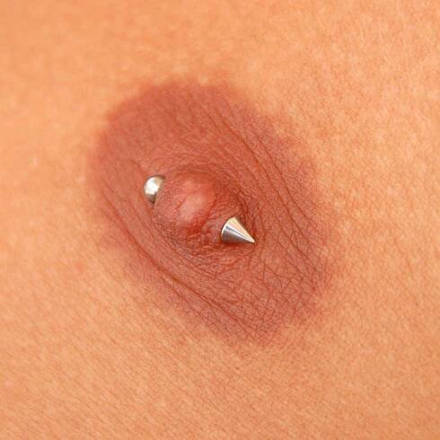 piercing bradavky - propíchnutí bradavky - stock snímky, obrázky a fotky