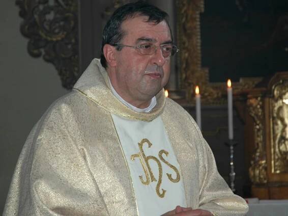Zemřel děkan Ján Petrovič