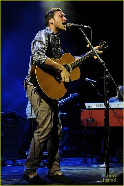 Phillip at the Cruzan Amphitheate in West Palm Beach – Phillip Phillips Online
