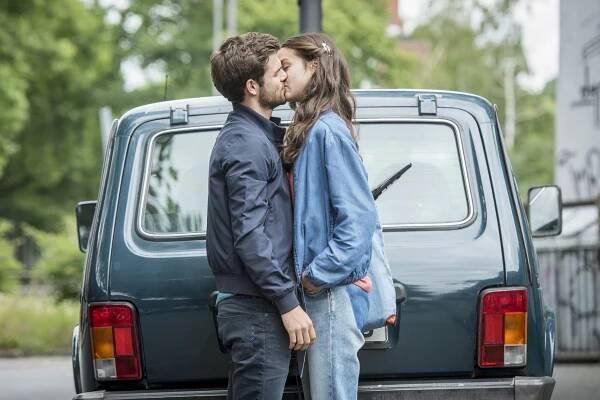 Club der roten Bänder - Das Grab - Z filmu - Lucas Reiber, Luise Befort
