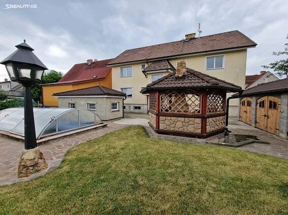 Prodej  rodinného domu 424 m², pozemek 887 m², Na Zahradní, Tábor - Měšice
