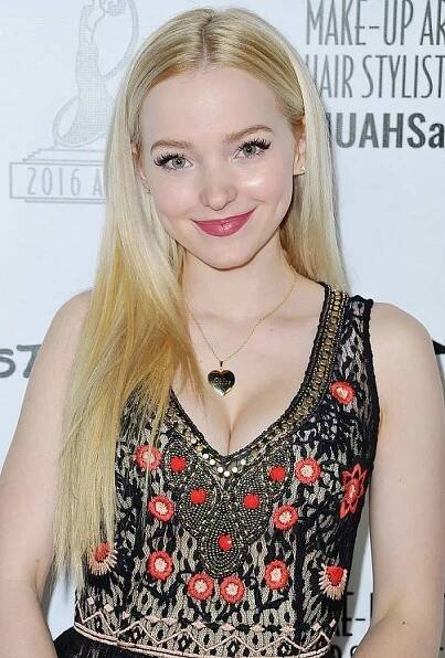 Dove Cameron 2015