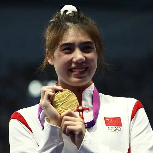 Butterfly queen Zhang, Faker strike gold in Hangzhou