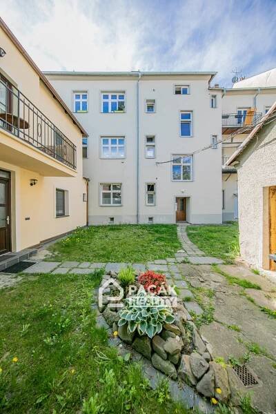 PACÁK REALITY s.r.o. Prodej prostorného bytu 3+1 v centru Olomouce, 152m2, ul. Sokolská