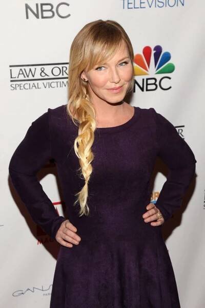 41 Sexiest Pictures Of Kelli Giddish | CBG