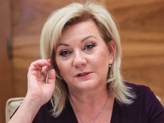 V hnutí ANO trpí nedoslýchavostí: 10 výroků o důchodech, které Alena Schillerová možná slyšela jinak