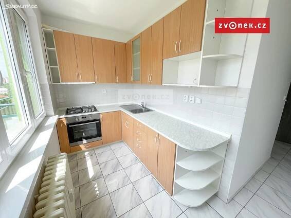 Pronájem Byt 3+1, Hlavní, Otrokovice - Kvítkovice