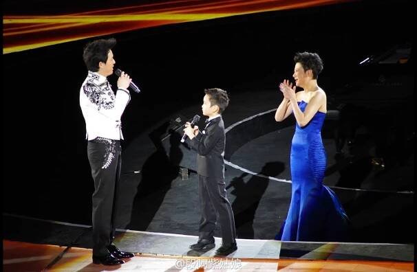 Ryan Wang Plays in Yundi Li 2014 Beijing New Year Concert 6岁王帅文在李云迪音乐会上表演