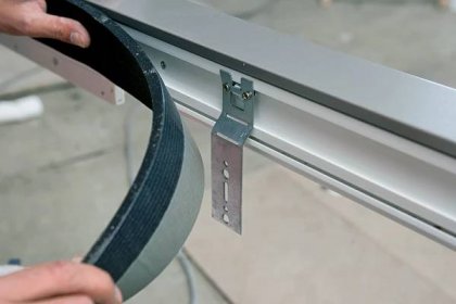 Kvalitní utěsnění připojovací spáry při instalaci oken | ASB Portal