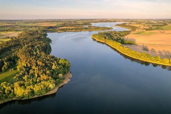 Soubor:Jezioro-wiecanowskie.jpg