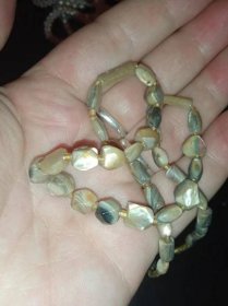 Starý neobvyklý náhrdelník z perleti - Starožitnosti