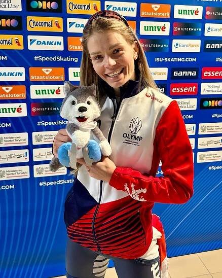 Nikola Zdráhalová žije s Martinou Sáblíkovou. 