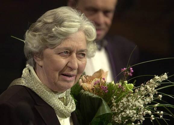 Zemřela herečka Věra Tichánková, proslavil ji film Ať žijí duchové