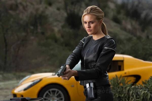 Rychlejší - Z filmu - Maggie Grace