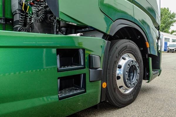 První vůz IVECO S-WAY MY 24 dorazil do AGROTEC Group! | agrotectrucks.cz