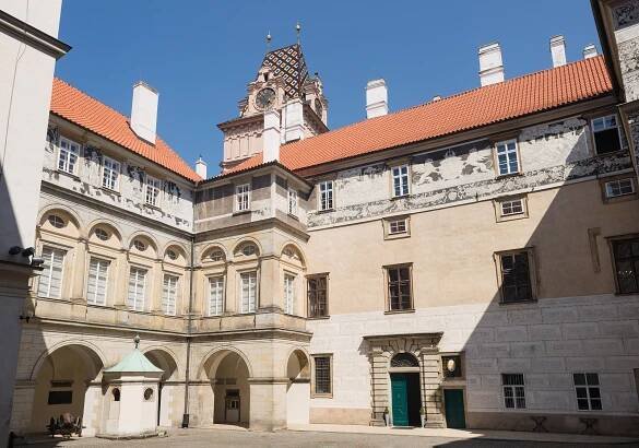 Králičí hop na brandýském zámku: Akce přivítá na Velký pátek jaro