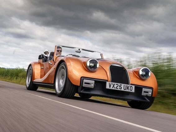 Britische Handarbeit mit deutscher Technik: Eine Ausfahrt im Morgan Supersport