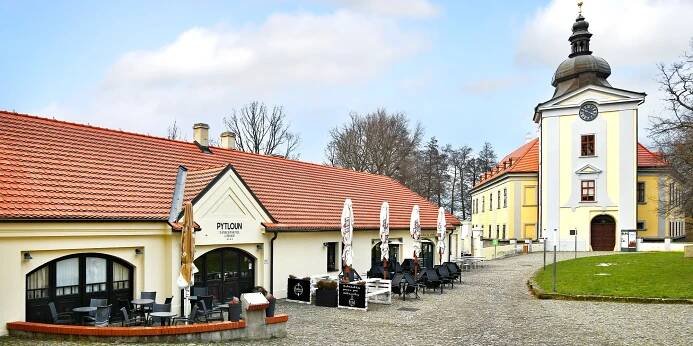 Dárkové vouchery do zámecké restaurace Chateau Ctěnice, platí na jídlo i nápoje