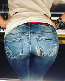 Sexy Vlaďka Erbová: Rupou jí džíny na zadku!