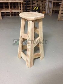 Barová stolička z palet Euro Wood 40x40x80cm
