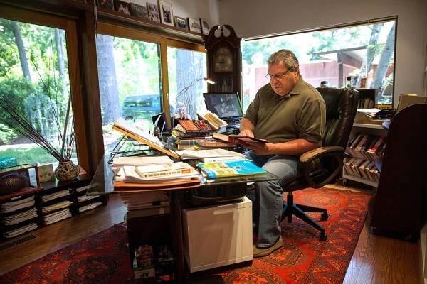 Robert Kagan Strikes a Nerve With Article on Obama Policy