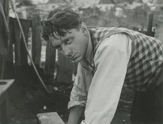 Áprilisi riadó (1962)