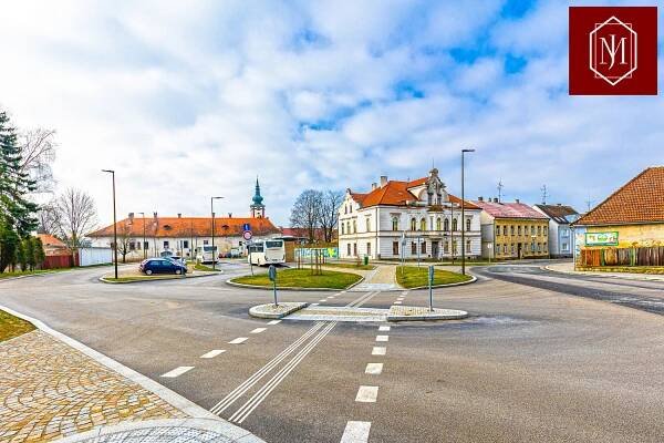 Prodej bytu 2+1 (84m2) s garáží (28m2), kůlnou, sklepem (6m2) a | Reality.iDNES.cz 