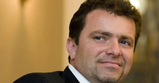 Milionár Patrik Tkáč si doprial novú helikoptéru. Lieta s ňou po Bratislave i do Tatier