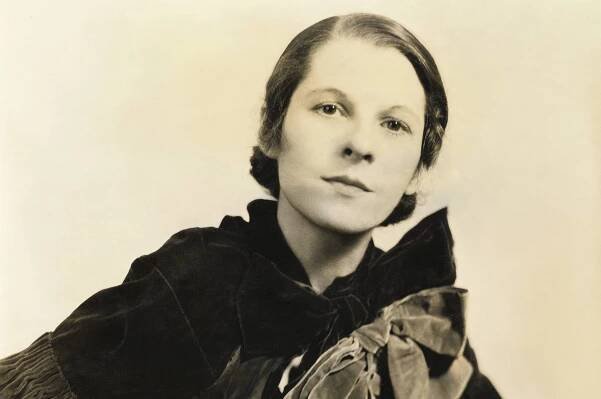 Ruth Gordon in 1933