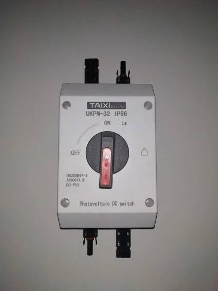 DC 1200V Izolator Odpojovac Vypinac pro FVE solarni panely UKPM-32A
