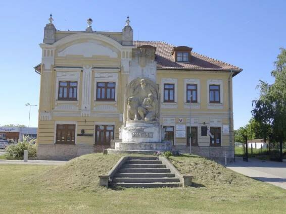Sládkovičovo chce obnoviť mestský park pri kaštieli Kuffnerovcov