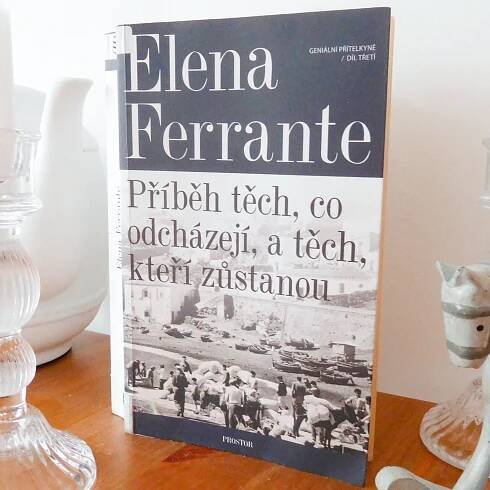 Příběh těch, co odcházejí, a těch, kteří zůstanou
