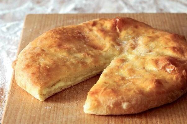 Gruzínské slané koláče – kubdari, lobiani, chačapuri | Yemek Tarifi