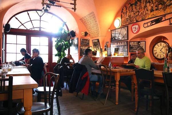 U Zavěšenýho kafe