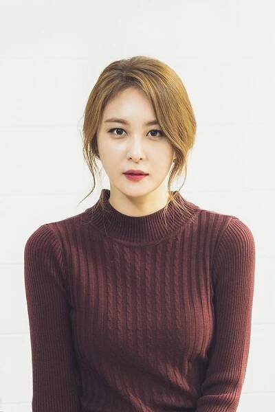 Son Eun-Seo-1986-p1.jpg