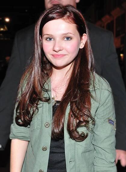 Soubor:Abigail Breslin at 2010 TIFF adj.jpg