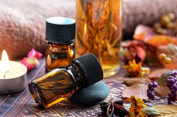 S vleklou únavou a stresem se dá bojovat: Aromaterapie je jedním z příjemných způsobů