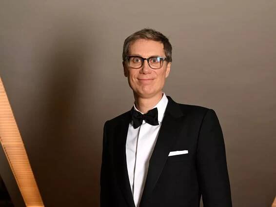 Stephen Merchant given lifetime ban from men's clothing store