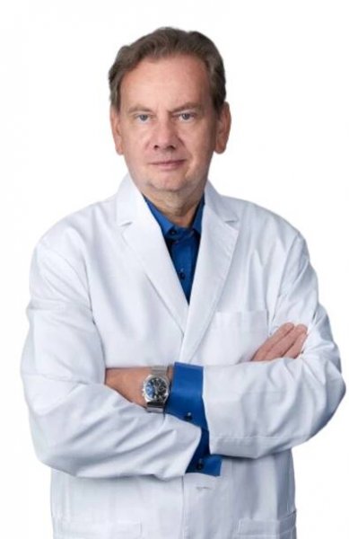 Chirurg plastyczny Marek Ciesiński - klinika w Krakowie